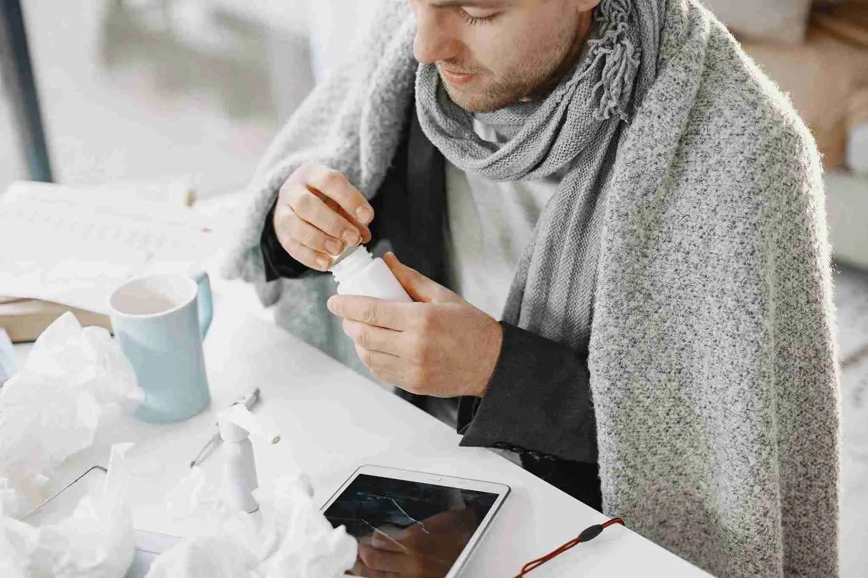 9 Medical Causes of Always Feeling Cold